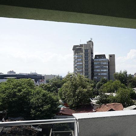 Astera Apart Hotel Skopje Buitenkant foto